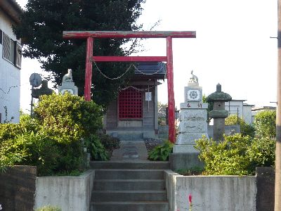稲荷神社の全景